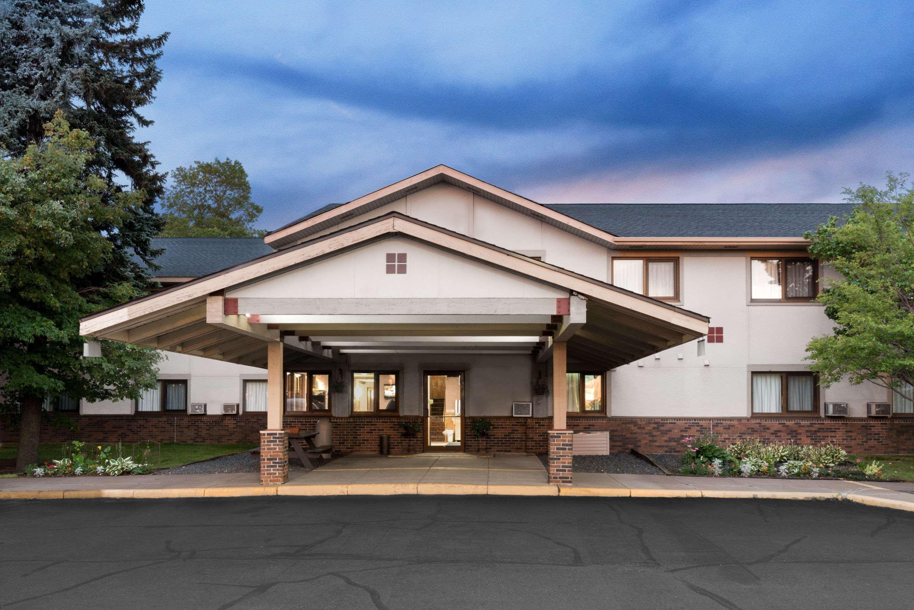 Hotel Super 8 By Wyndham Duluth Zewnętrze zdjęcie